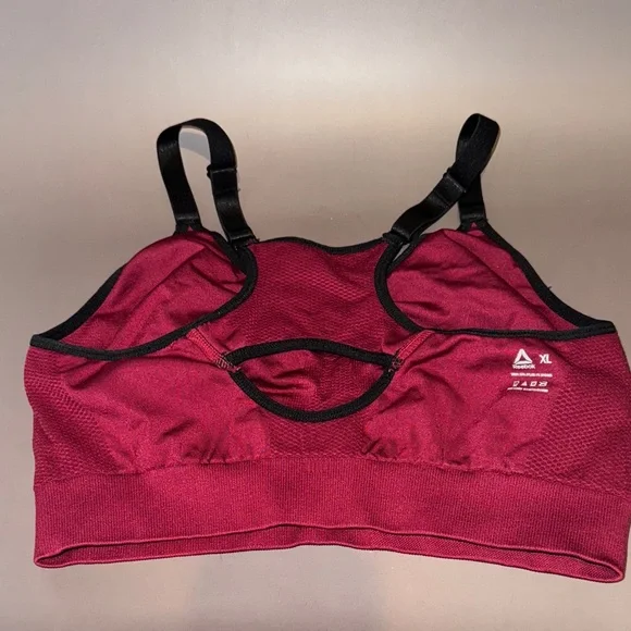 Reebok Women's Burgundy Sports Bra Size XL No Padding Very Good Condition - Picture 4 of 8
